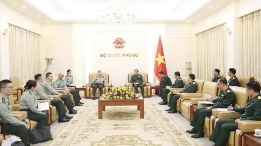 Vietnamese Chinese militaries to promote joint research cooperation